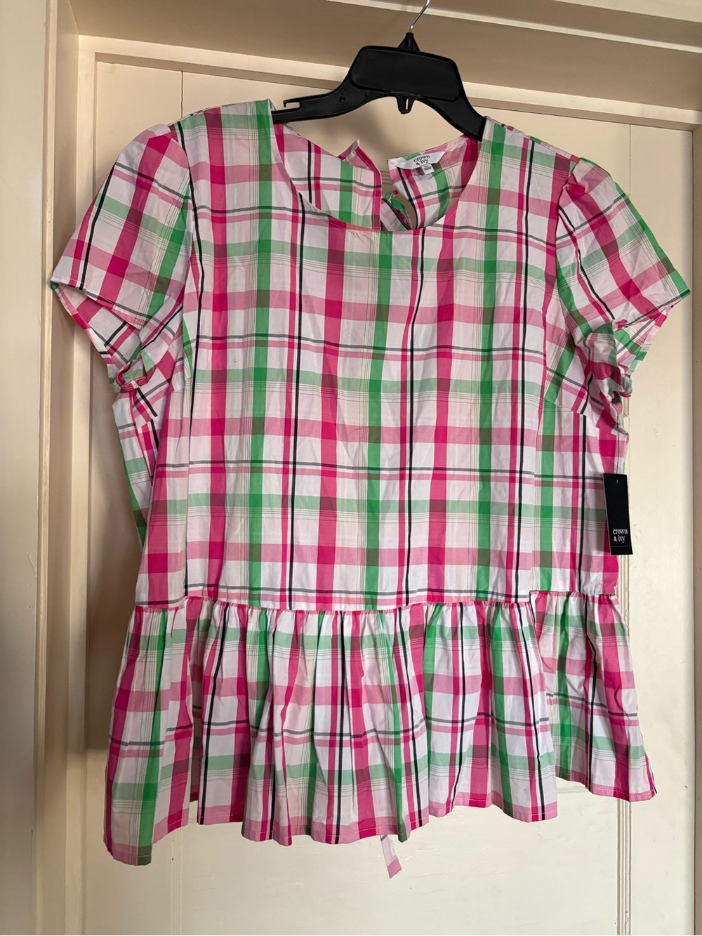 crown & ivy Pink Green Plaid Peplum Top